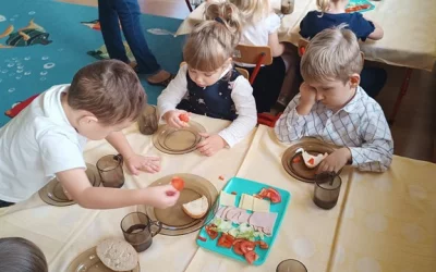 Dzień Zdrowego Śniadania u SMERFÓW