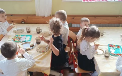 Dzień Zdrowego Śniadania u SMERFÓW