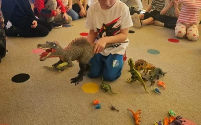 Skrzaty zgłębiały tajemnice dinozaurów