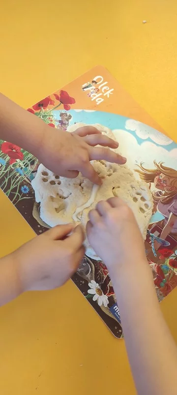 Skrzaty zgłębiały tajemnice dinozaurów